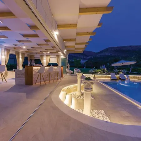 Luxury Malo - Vikendica