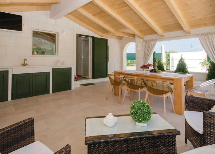 Nyaraló Luxury Malo -