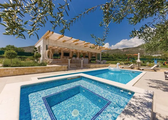 Ferienhaus Luxury Malo - *