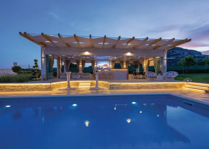 Luxury Malo - Ferienhaus Trogir